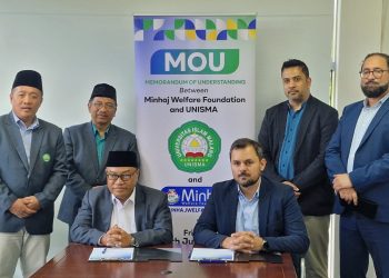 Rektor Unisma Prof. Junaidi resmi menjalin kerja sama dengan Minhaj Welfare Foundation Manchester Inggris. Foto: Dok