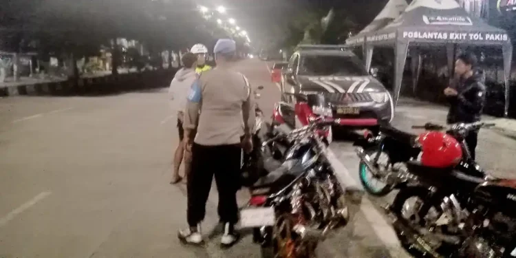 operasi Motor balap liar
