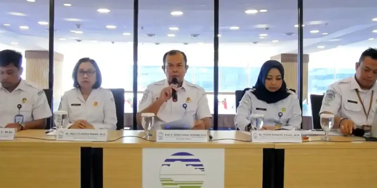 Kepala BMKG, Teuku Faisal Fathoni saat memberi keterangan pada media. Foto: tangkapan layar YouTube BMKG