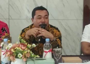 Wakil Ketua DPRD Kabupaten Malang, Sudarman saat memberikan materi di Kecamatan Pujon. Foto: dok. Sudarman