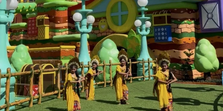 Ilustrasi pertunjukan budaya di Mikutopia yang bakal memeriahkan momen Libur Sekolah 2026 keluarga anda. Foto: Dok
