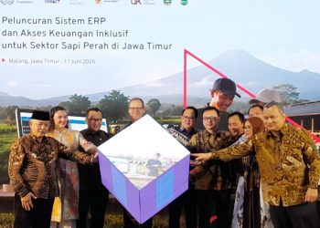 OJK berkolaborasi berbagai pihak luncurkan sistem ERP untuk membantu peternak sapi perah meningkatkan produktivitas dan kemudahan akses pembiayaan. /Foto: Tugumalang.id/Bagus Rachmad Saputra.