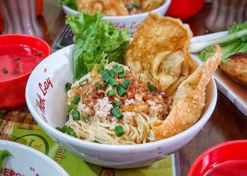 Pangsit Cwie Mie khas Depot Hok Lay salah satu Chinese Food di Malang. (Foto: Instagram/ @depot.hoklay.mlg)