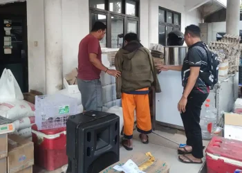 sopir curi bahan makanan