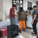 sopir curi bahan makanan