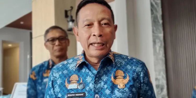 Wali Kota Malang, Wahyu Hidayat merespon kenaikan harga BBM (M Sholeh)