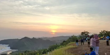 4 Pantai di Malang yang Cocok untuk Menikmati Sunset
