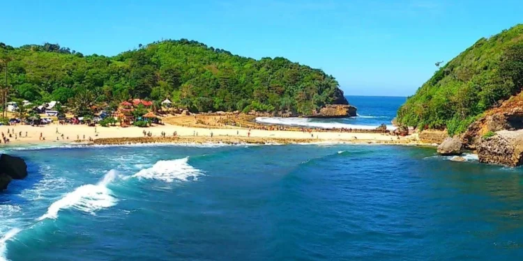 5 Penginapan Dekat Pantai di Malang Selatan