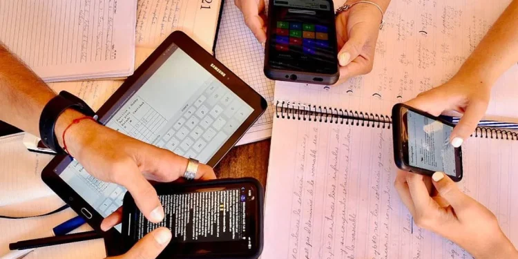 6 Aplikasi Gratis yang Bisa Membantu Mahasiswa Menyusun Skripsi
