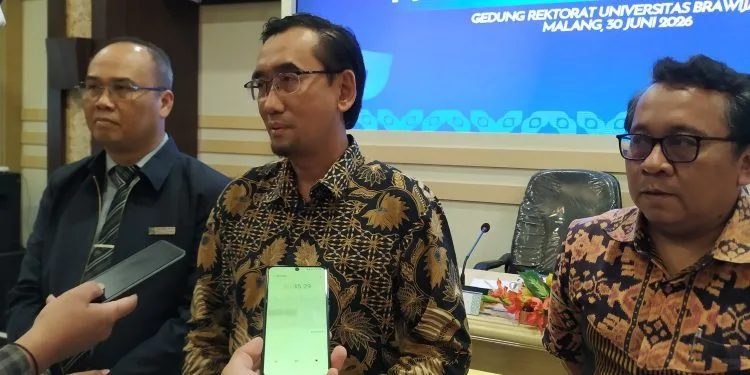 Rektor UB, Prof Widodo dalam rapat umum pemegang saham badan usaha BMU (M Sholeh)