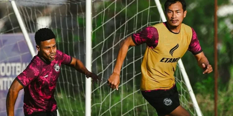 Arema FC Boyong 27 Pemain ke Bandung, Fokus Matangkan Tim di Piala Presiden