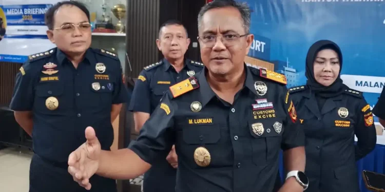 Bea Cukai Jatim II Raup Penerimaan Rp 27,6 Triliun, Sita 71 Juta Rokok Ilegal