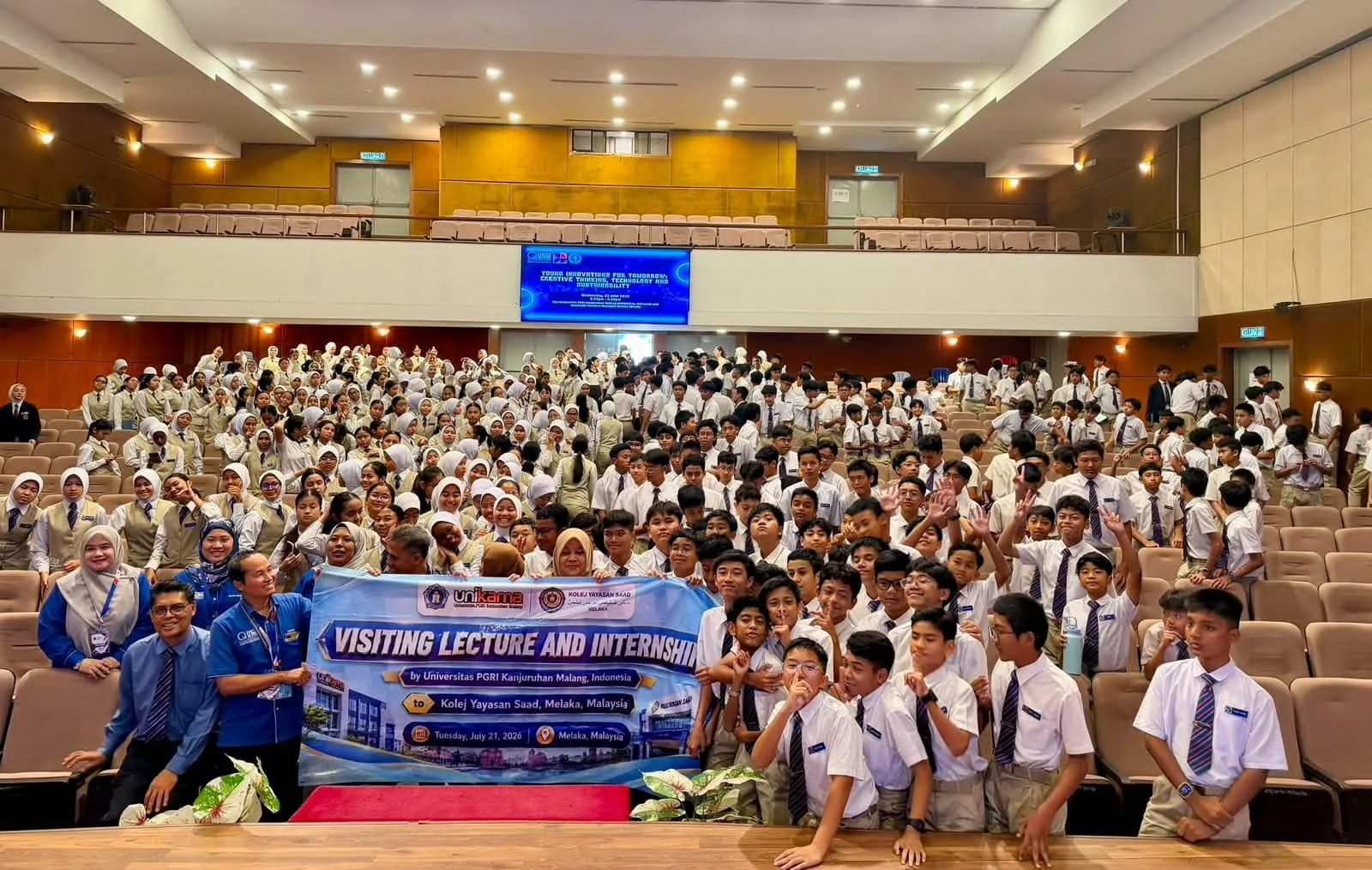 Delegasi Unikama Berbagi Inspirasi Inovasi di Kolej Yayasan Saad Malaysia