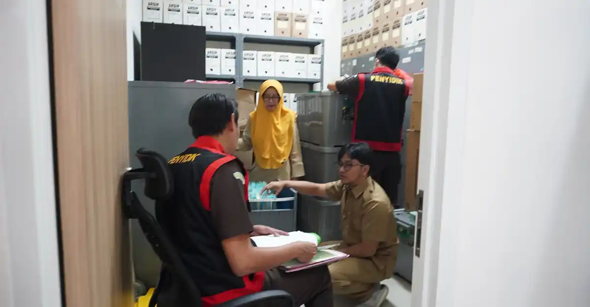Dugaan Korupsi Pasar Induk Among Tani Batu Naik ke Penyidikan, Kejari Geledah Dua Kantor Dinas
