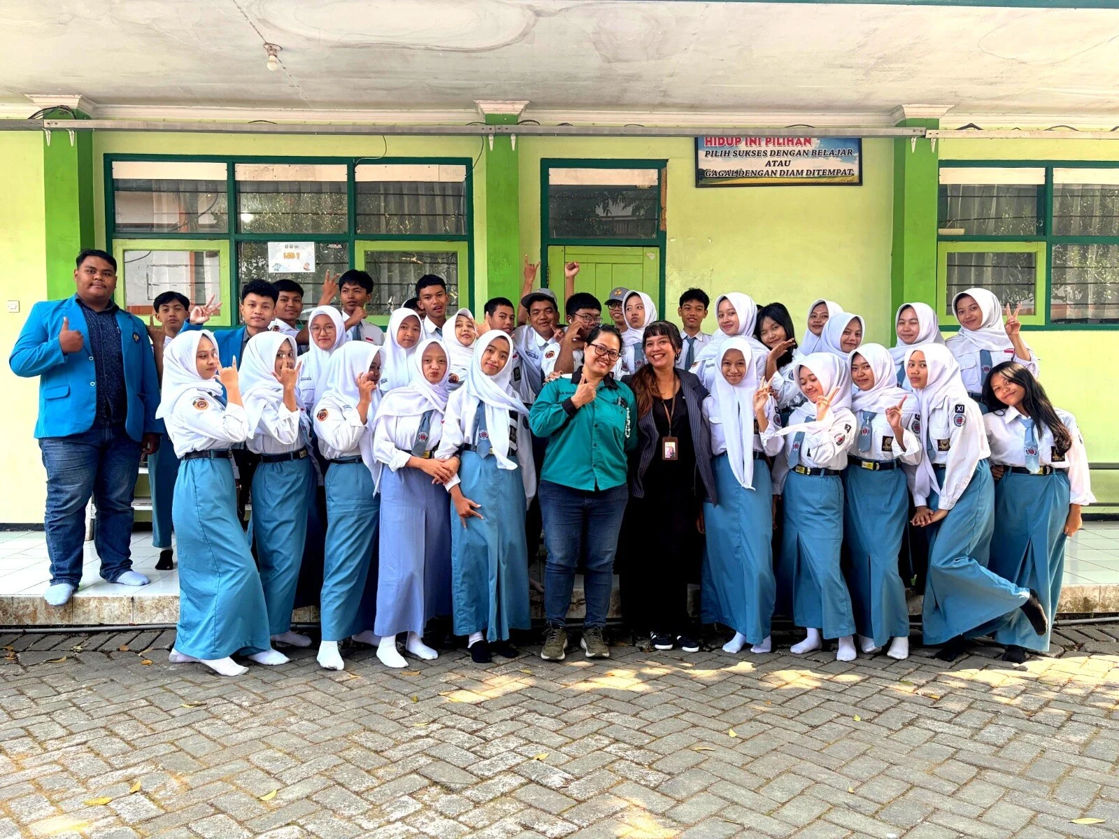 Gandeng SMKN 2 Singosari, Dosen dan Mahasiswa ITN Malang Latih 106 Siswa Kuasai Python dan Sains Data