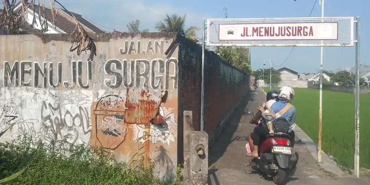 Jalan Menuju Surga di Malang Bikin Penasaran, Ini Cerita di Balik Namanya