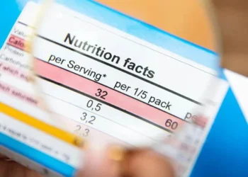 Jangan Cuma Cek Kedaluwarsa, Ini Cara Membaca Label Gizi pada Makanan Kemasan