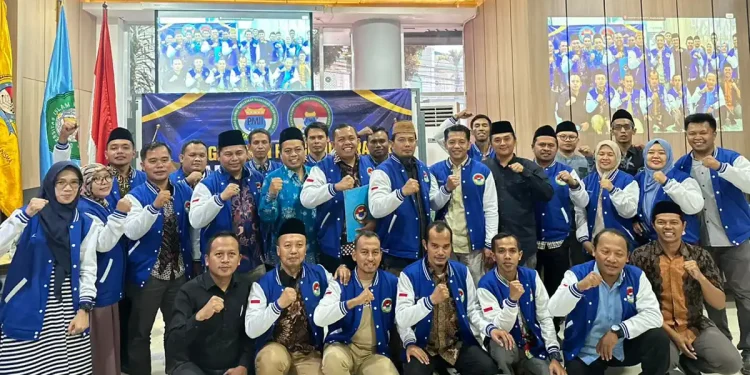Kastomo Dikukuhkan sebagai Ketua IKA PMII Rayon Alkindi FKIP Unisma 2026-2031