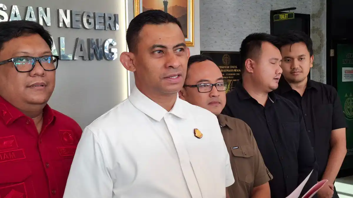 Kejari Kabupaten Malang Geledah Kantor Dinkes, Sita Dua Koper Dokumen Dugaan Korupsi Ambulans