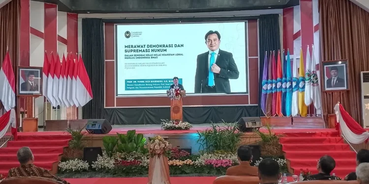 Menko Kumham Imipas Yusril Bawa Pesan Rawat Etika dalam Berdemokrasi di Unikama