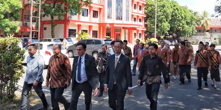 Menko Yusril Ihza Mahendra Sampaikan Orasi Ilmiah Kebangsaan di Unikama
