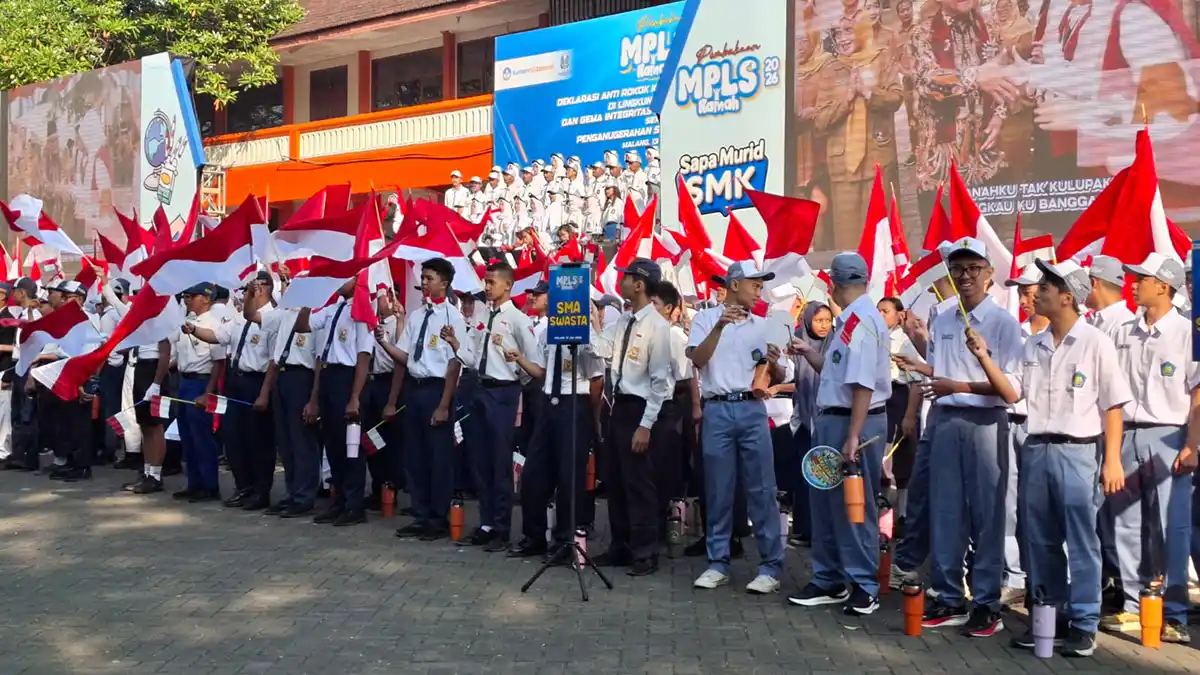 Mendikdasmen Abdul Mu’ti Resmi Buka MPLS Nasional 2026 di SMKN 2 Singosari