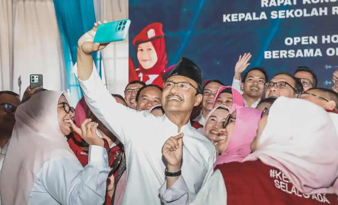  Rapat Konsolidasi dan Pembekalan Kepala Sekolah Rakyat 