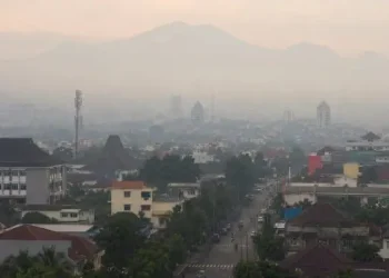 Prakiraan Cuaca Malang Senin 13 Juli 2026: Didominasi Udara Kabur