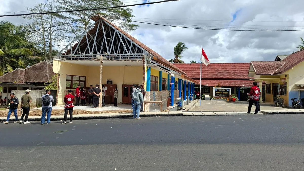 Ruang Kelas Sdn 1 Srigonco Dibongkar Imbas Pelebaran Jalan Siswa Belajar Di Ruang Tik 18