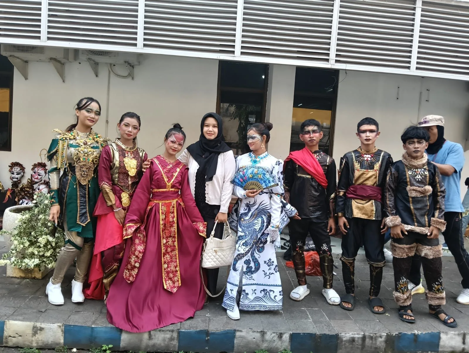 Siswa sekolah rakyat berpartisipasi di Jember Fashion Carnaval (JFC) 2026. Foto/dok