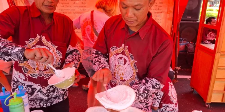 Ubah Limbah Kertas Jadi Karya, Museum Singhasari Hadirkan Inovasi Edukasi Topeng Malang