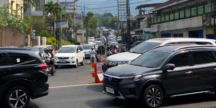 Volume Kendaraan di Kota Batu Naik 40 Persen di Pekan Awal Liburan Sekolah