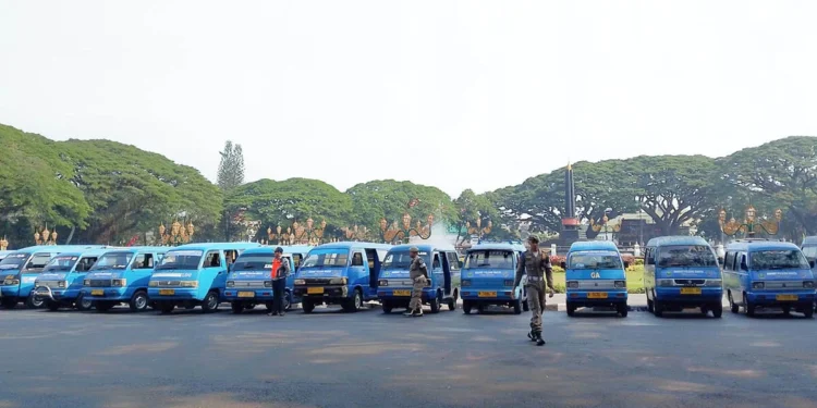 66 Angkot Pelajar Gratis Mulai Beroperasi Di Kota Malang 69