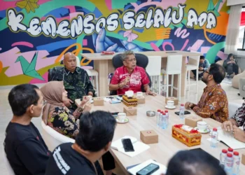 Wakil Menteri Sosial Agus Jabo Priyono saat menerima audiensi Bangladesh Rural Advancement Committee (BRAC) di Kantor Kemensos. Foto/dok