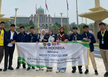 Bukan Sekadar Medali, 10 Pelajar MTsN 3 Malang Bawa Cerita dari Malaysia