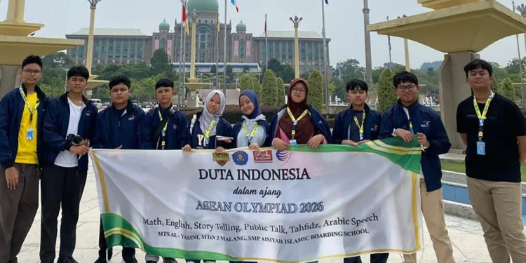 Bukan Sekadar Medali, 10 Pelajar MTsN 3 Malang Bawa Cerita dari Malaysia