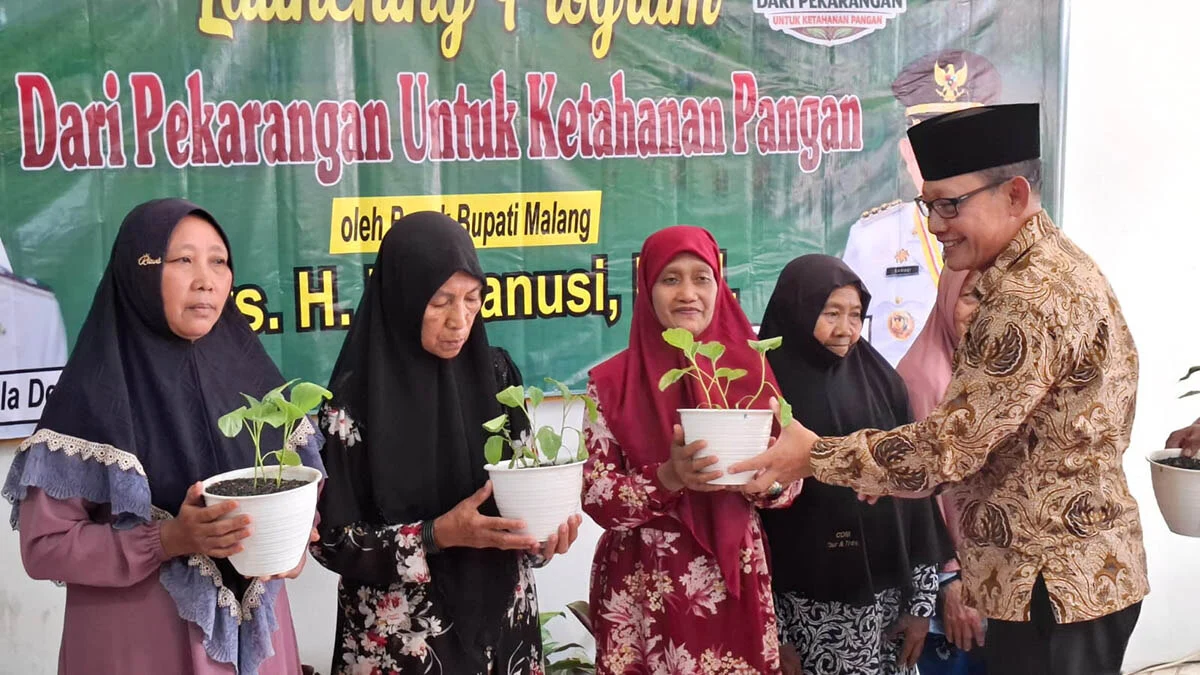 Bupati Malang Luncurkan Program Ketahanan Pangan Bagikan 6 Ribu Bibit Ke Warga Gondanglegi 1