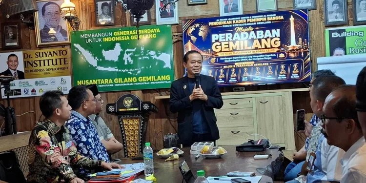 Coach Fahmi: Pemimpin Harus Hadirkan Kesuksesan dan Kebahagiaan