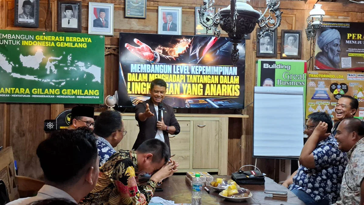 Coach Fahmi Pemimpin Harus Hadirkan Kesuksesan Dan Kebahagiaan 18