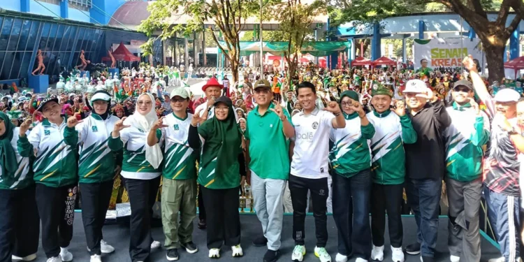 Hasanuddin Wahid-Hikmah Bafaqih Gelar Lomba Senam Haha Hihi di Kota Malang