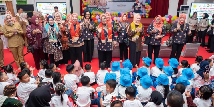 Kemensos Hadirkan Layanan Pengasuhan Anak Gratis di Palembang