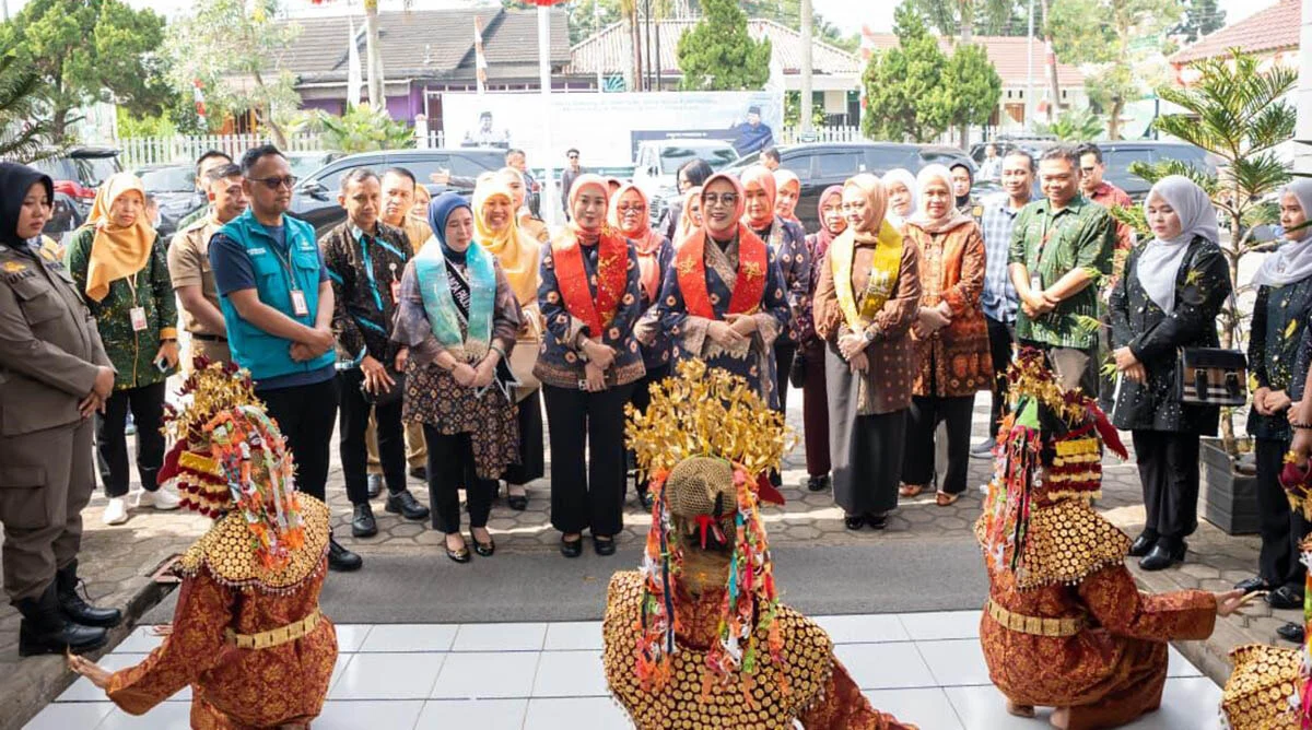 Kemensos,Pengasuhan anak gratis - Kemensos Hadirkan Layanan Pengasuhan Anak Gratis di Palembang