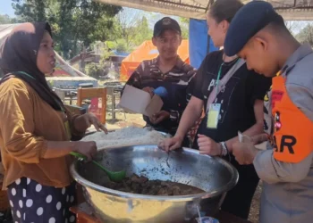 Kemensos Perkuat Bantuan untuk Korban Gempa Manggarai, Belasan Ribu Porsi Makanan Disalurkan