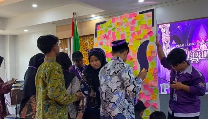 Penutupan PBAK Fakultas Psikologi UIN Malang 2026 Berlangsung Meriah