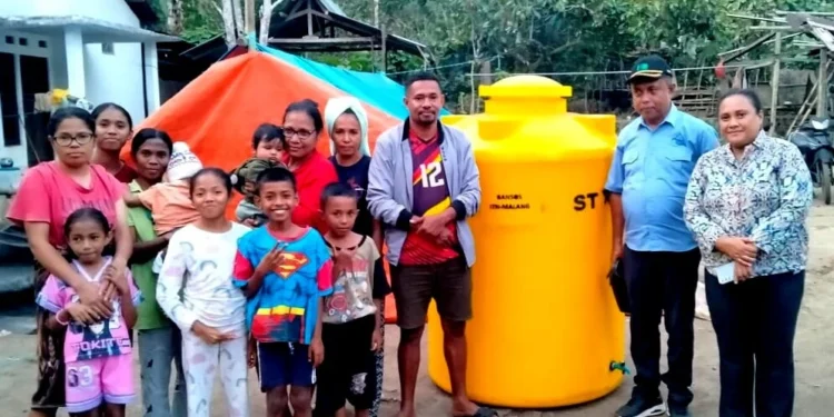 Respons Cepat Gempa Flores: ITN Malang Terjunkan Bantuan Air Bersih dan Tandon untuk Pengungsi