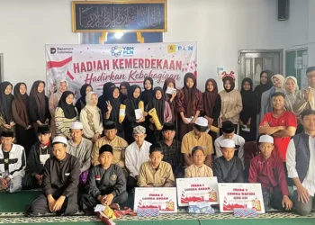 Sambut Kemerdekaan RI, YBM PLN UP3 Malang Hadirkan Kebahagiaan Kemerdekaan bagi Anak Yatim dan Dhuafa