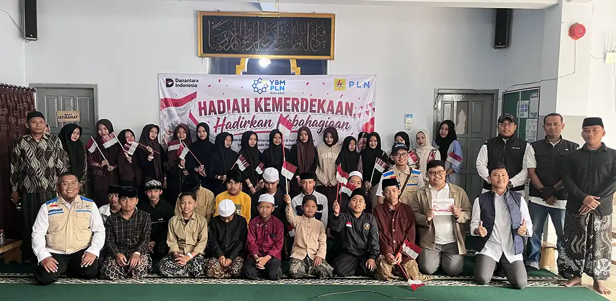 Sambut Kemerdekaan RI, YBM PLN UP3 Malang Hadirkan Kebahagiaan Kemerdekaan bagi Anak Yatim dan Dhuafa