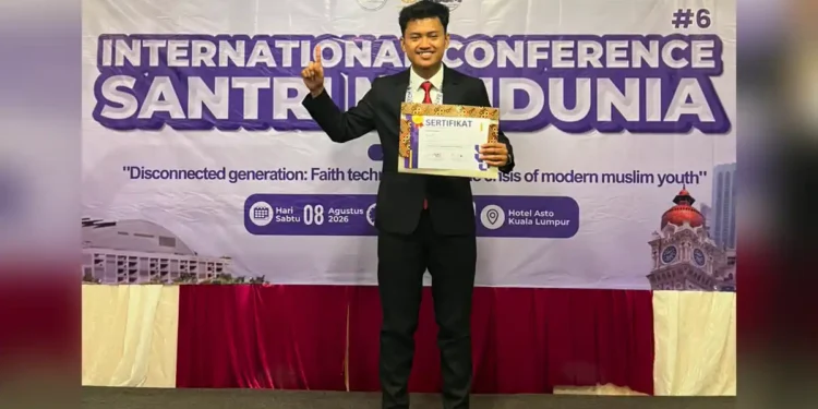 Santri Raudlatul Ulum 1 Sekaligus Mahasiswa Al-Qolam Ikuti Konferensi Internasional