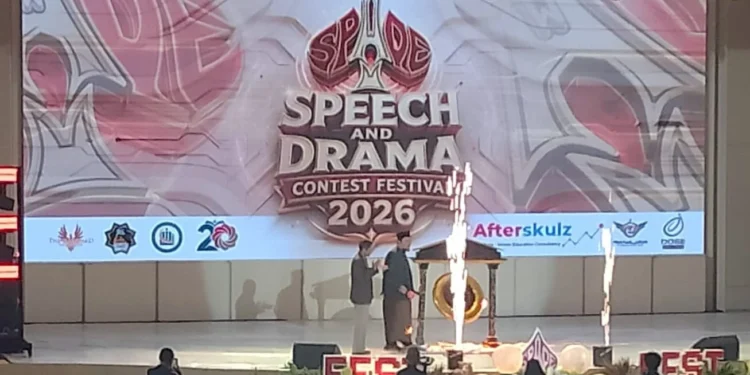 SMA Al Izzah Bangun Mental Santri Baru Lewat Drama
