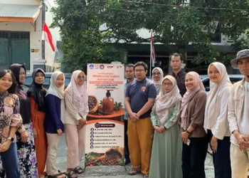 Tim Dosen Polinema Dampingi UMKM Alir Coffee Kembangkan Sabun Mandi Beraroma Kopi